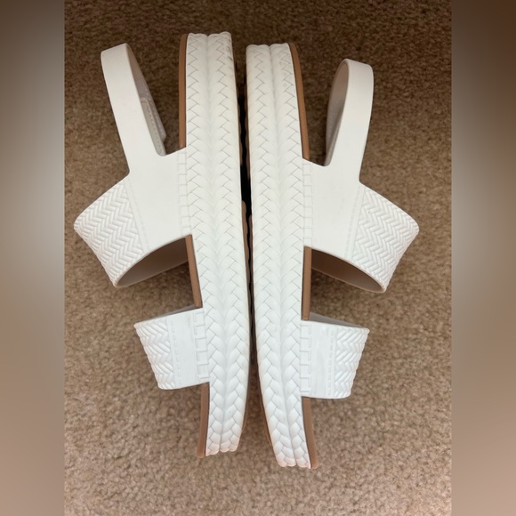 Reef Water Vista - Picture 3 of 7